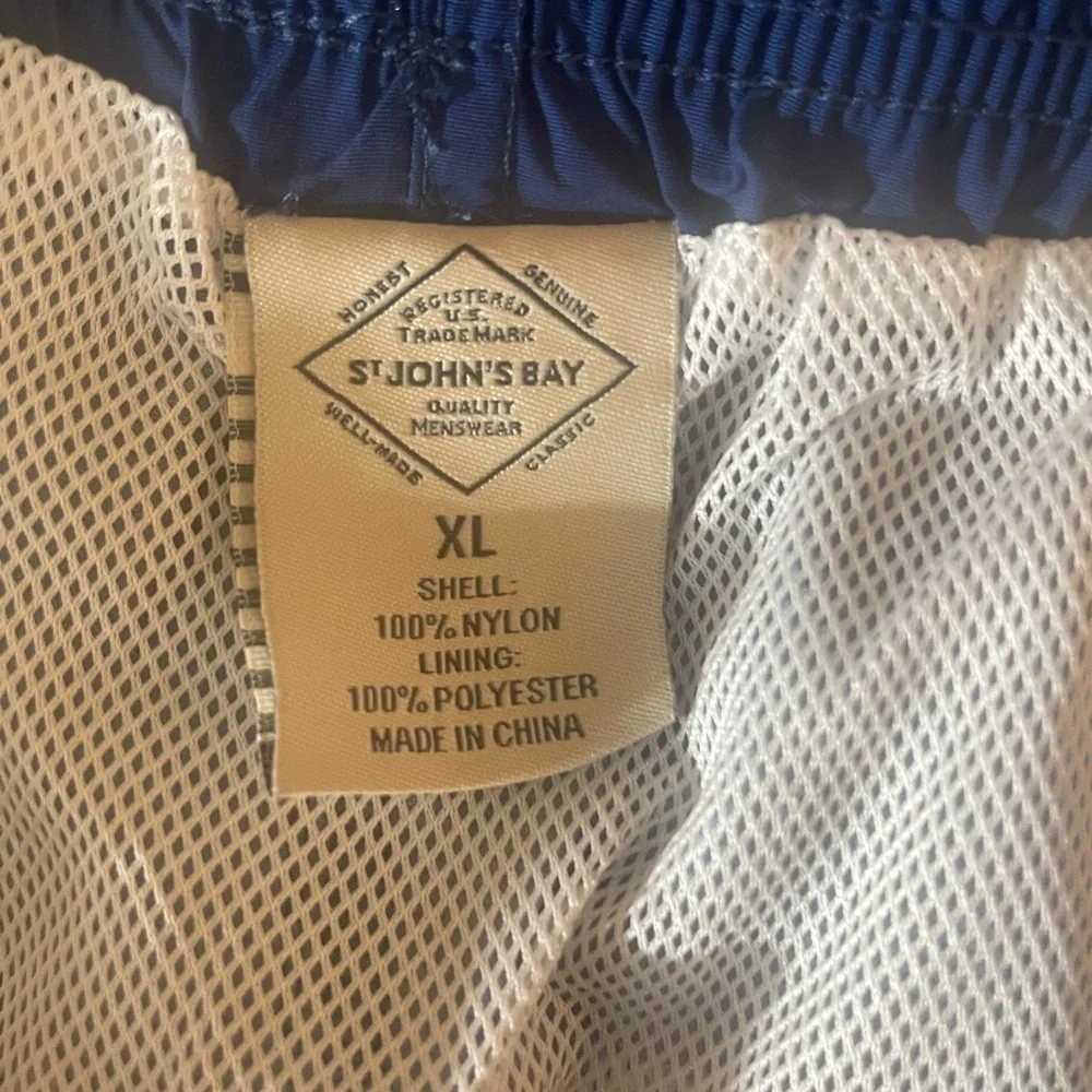St. John Bay Men's Size XL Royal Blue Drawstring & Pockets Swim Shorts NWT